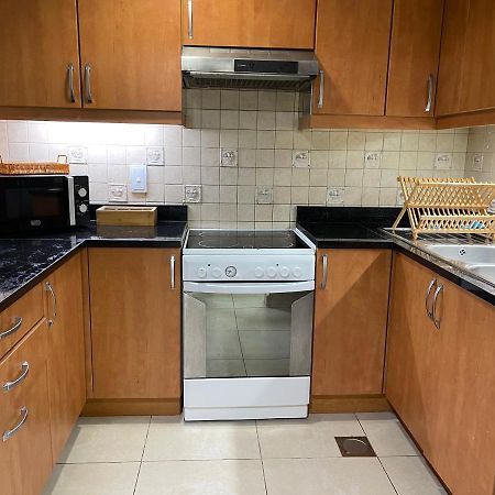 Metro Premium Location Spacious 2 Bedroom Apartment Right Next To The Metro Дубай Экстерьер фото