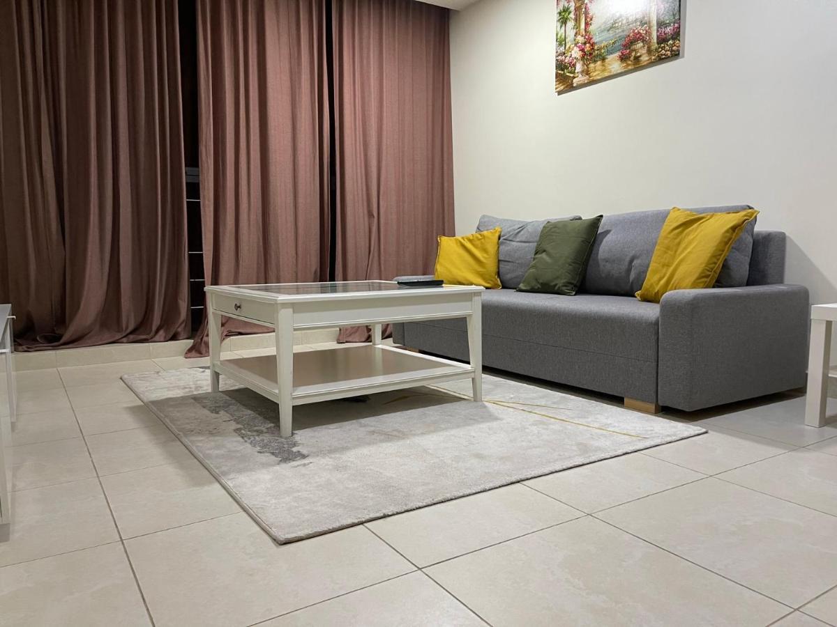 Metro Premium Location Spacious 2 Bedroom Apartment Right Next To The Metro Дубай Экстерьер фото